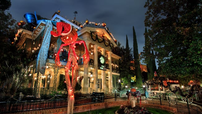 Haunted Mansion Holiday