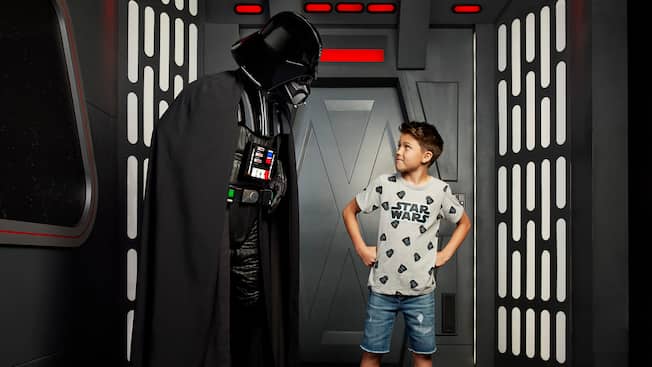 Disney® Visa® Cardmember Star Wars Photo Opportunity at Disney's Hollywood Studios