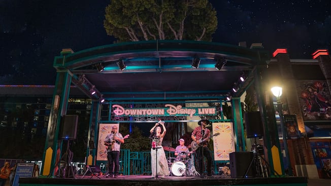 Downtown Disney LIVE! Stage Entertainment