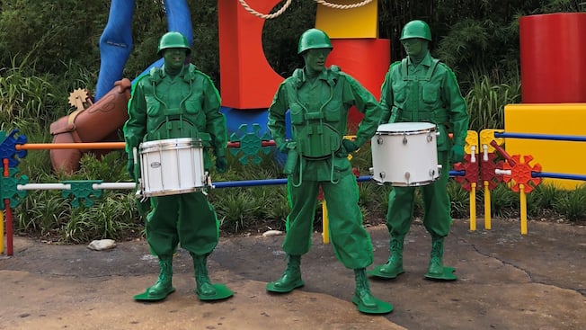 Thumbnail of Green Army Drum Corps