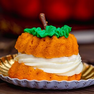 Pumpkin Bundt Cake 