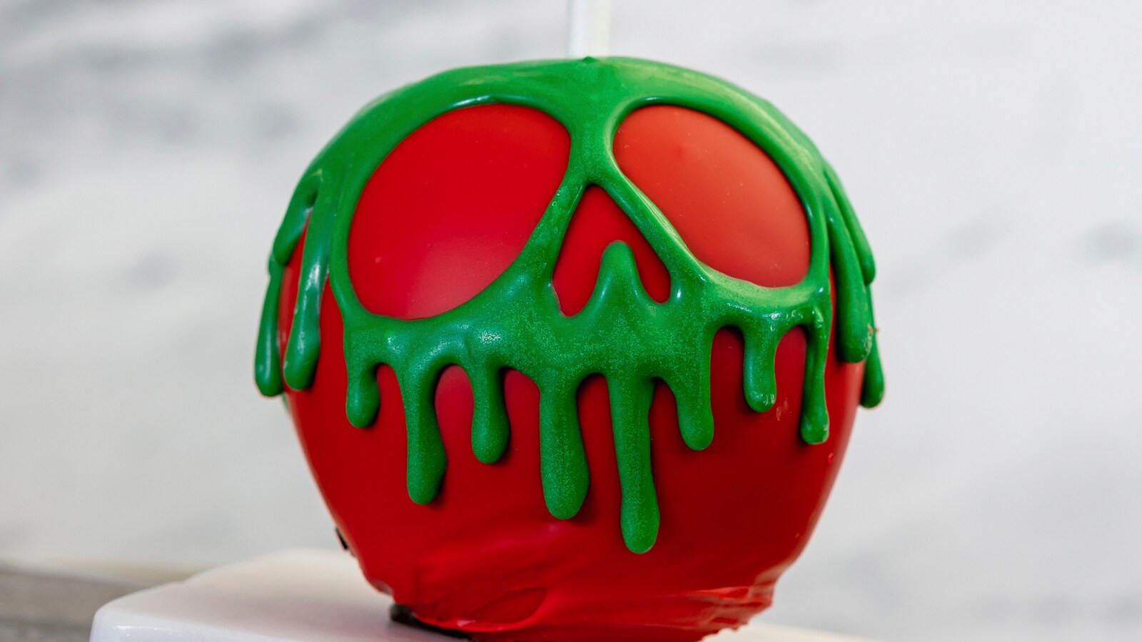 Skull Caramel Apple