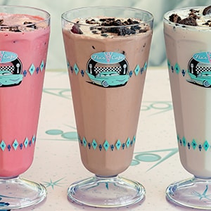 Sesame Allergy-Friendly Flo's Classic Shake in a Souvenir Glass 