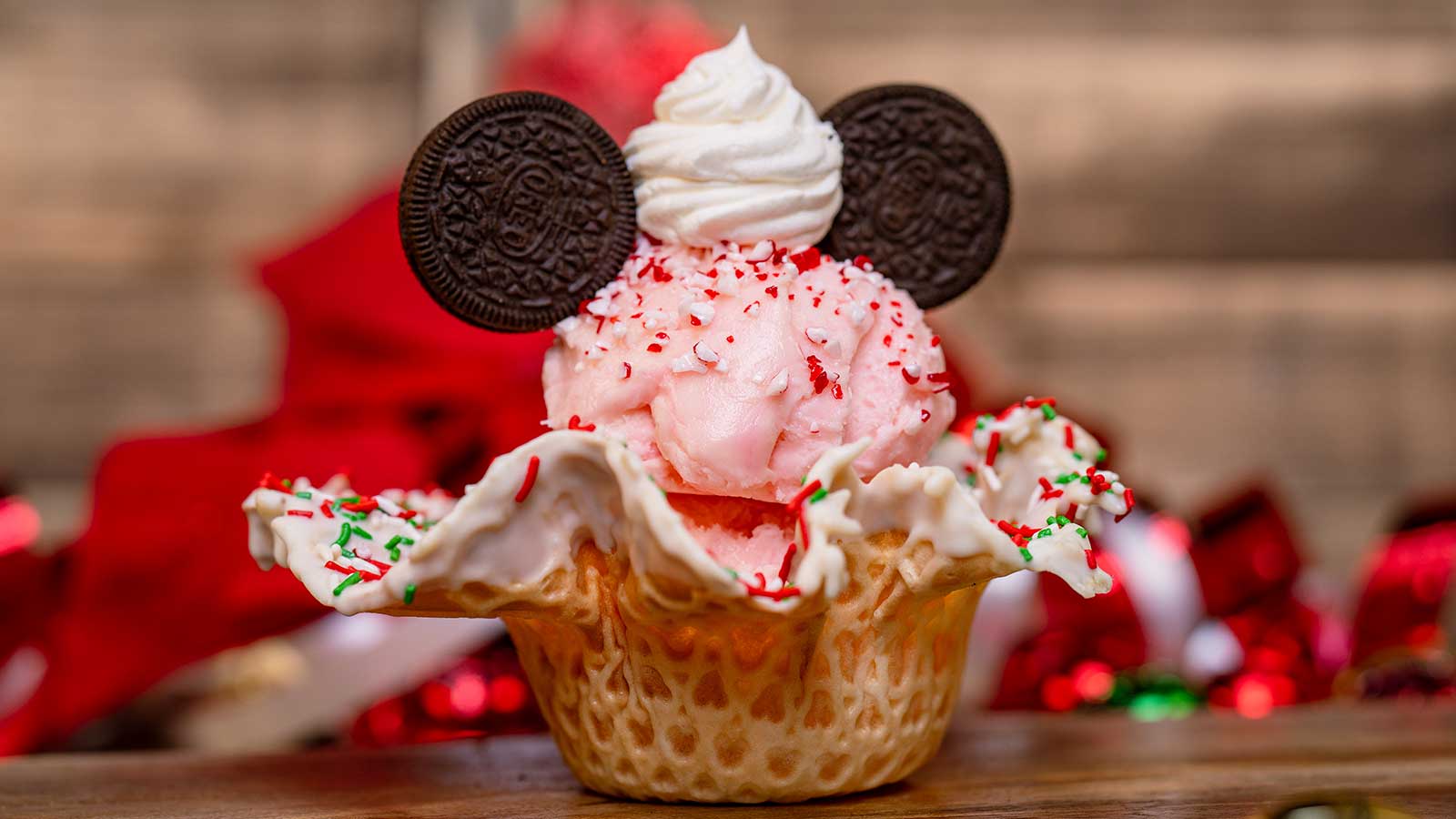 Peppermint Holiday Sundae