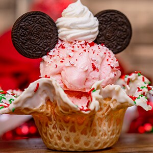 Peppermint Holiday Sundae