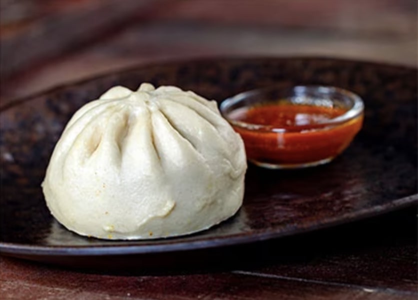 Chicken Bao with Curry Dip 