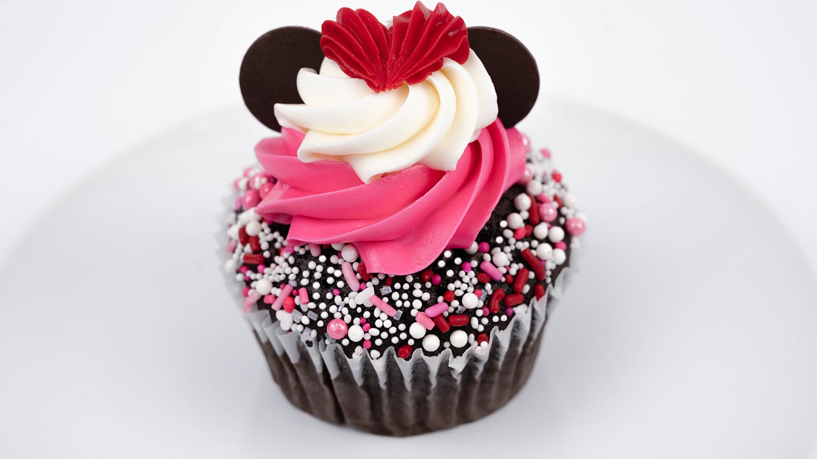 Minnie Valentine's Day Cupcake