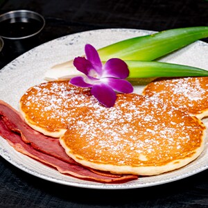 Peanut/Tree Nut Allergy-Friendly Mickey-shaped Pancake 