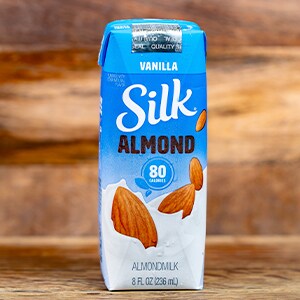 Almond Milk 