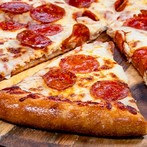 Fish/Shellfish Allergy-Friendly Pepperoni Pizza - Slice