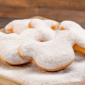 Pineapple-flavored Mickey-shaped Beignets 6-pack