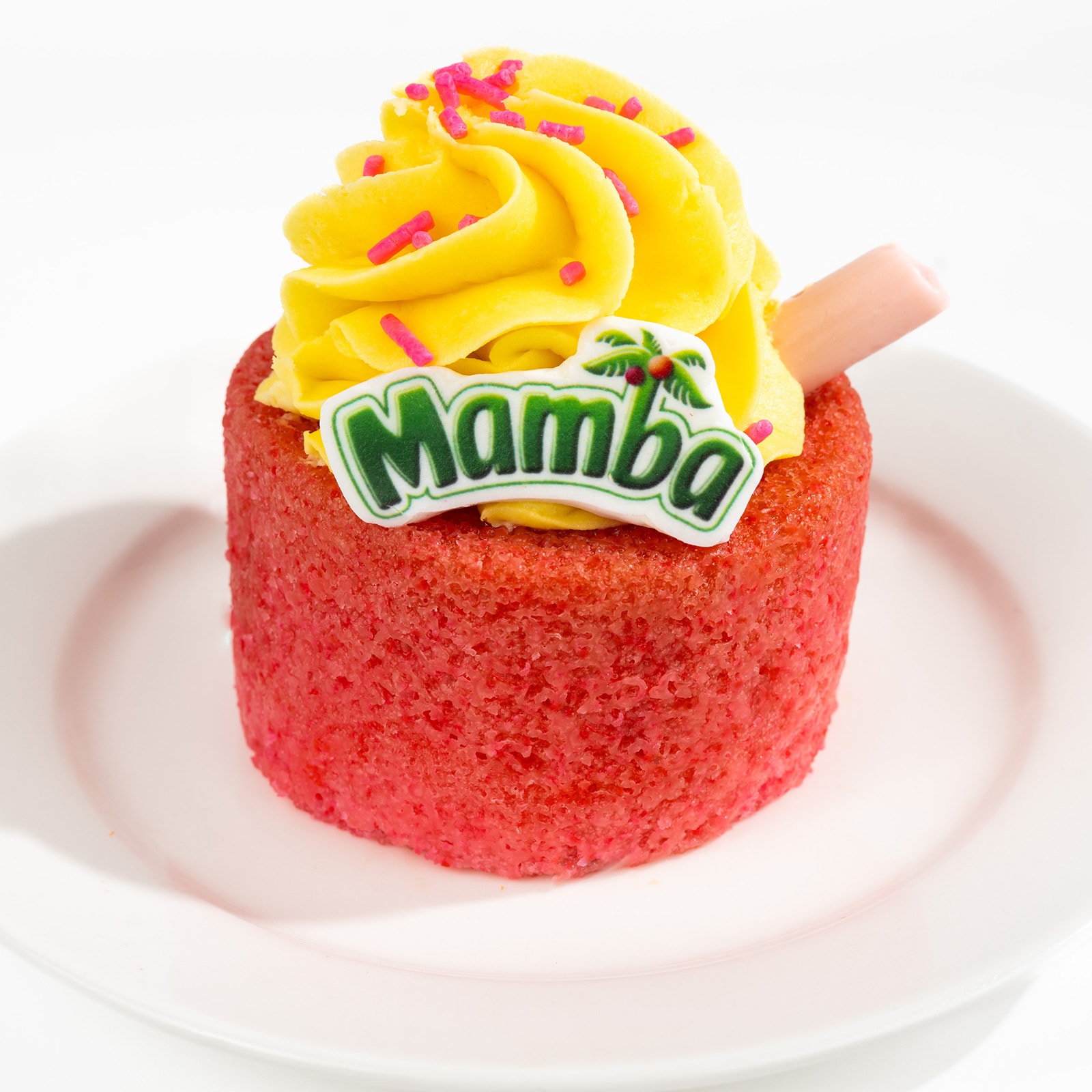 Mamba® Strawberry Lemon Cake