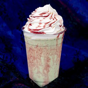 Evil Queen Apple Shake [Available starting August 17]