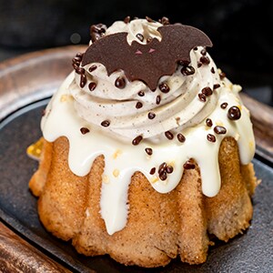 Spiced Bundt Cake [Available starting August 22]