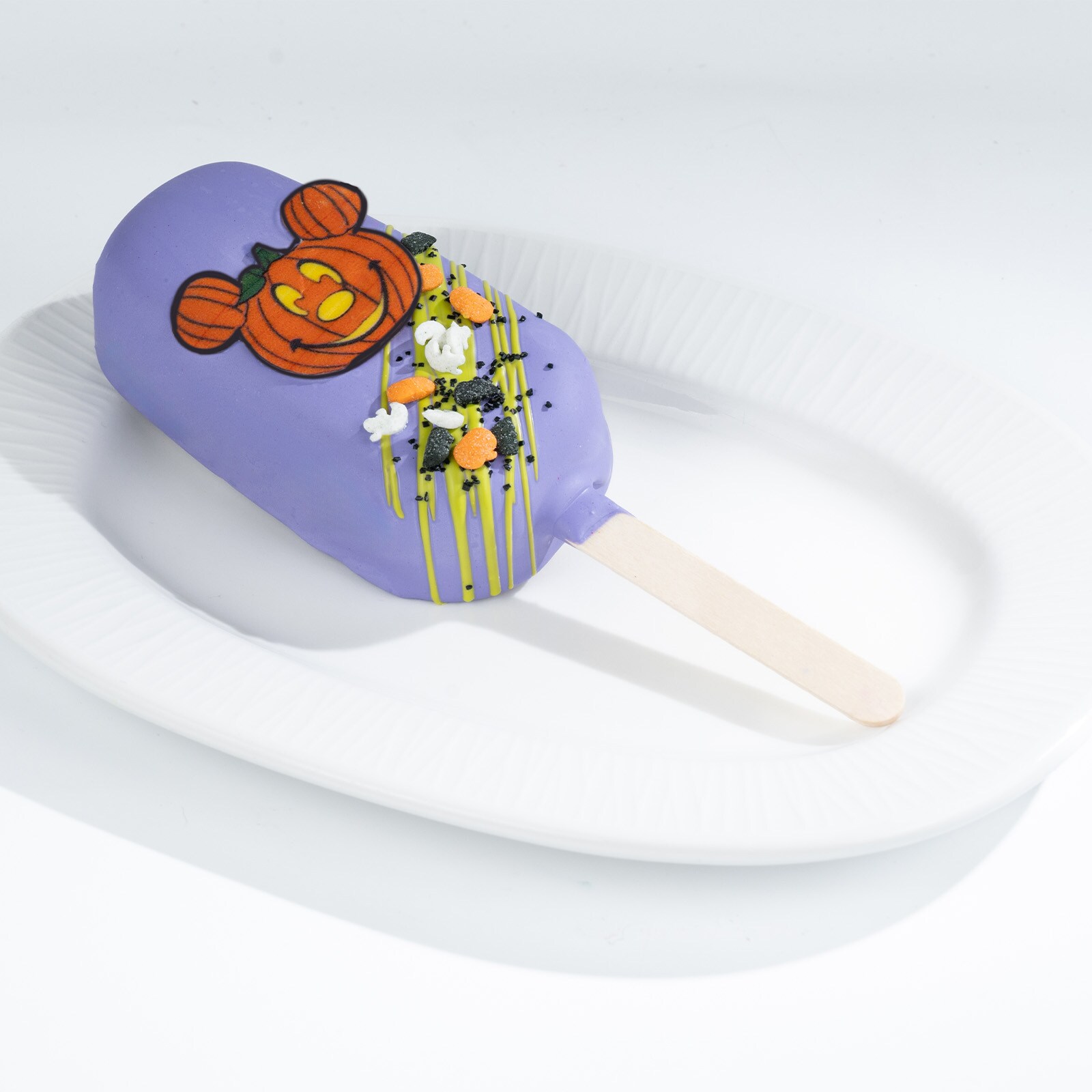 Mickey Jack-O'-Lantern Cake Bar