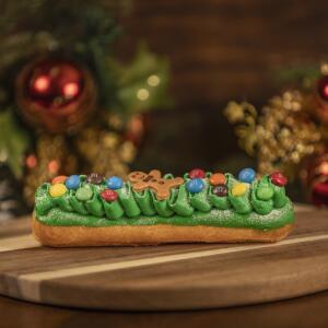 Holiday M&M'S® Éclair