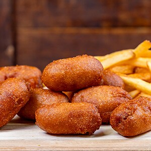 Mini Corn Dogs with Fries [Available starting January 8]