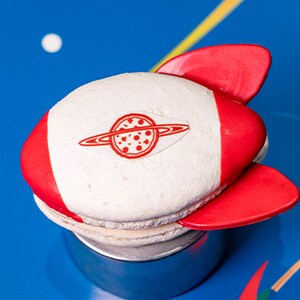 Moonliner Macaron [Available starting January 8]