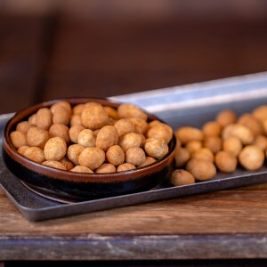Japanese Peanuts [Available starting January 8]