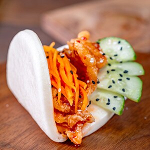 Crispy Chicken Bao