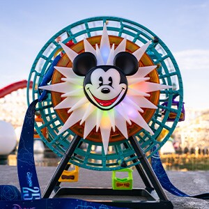 Pixar Pal-A-Round Bucket