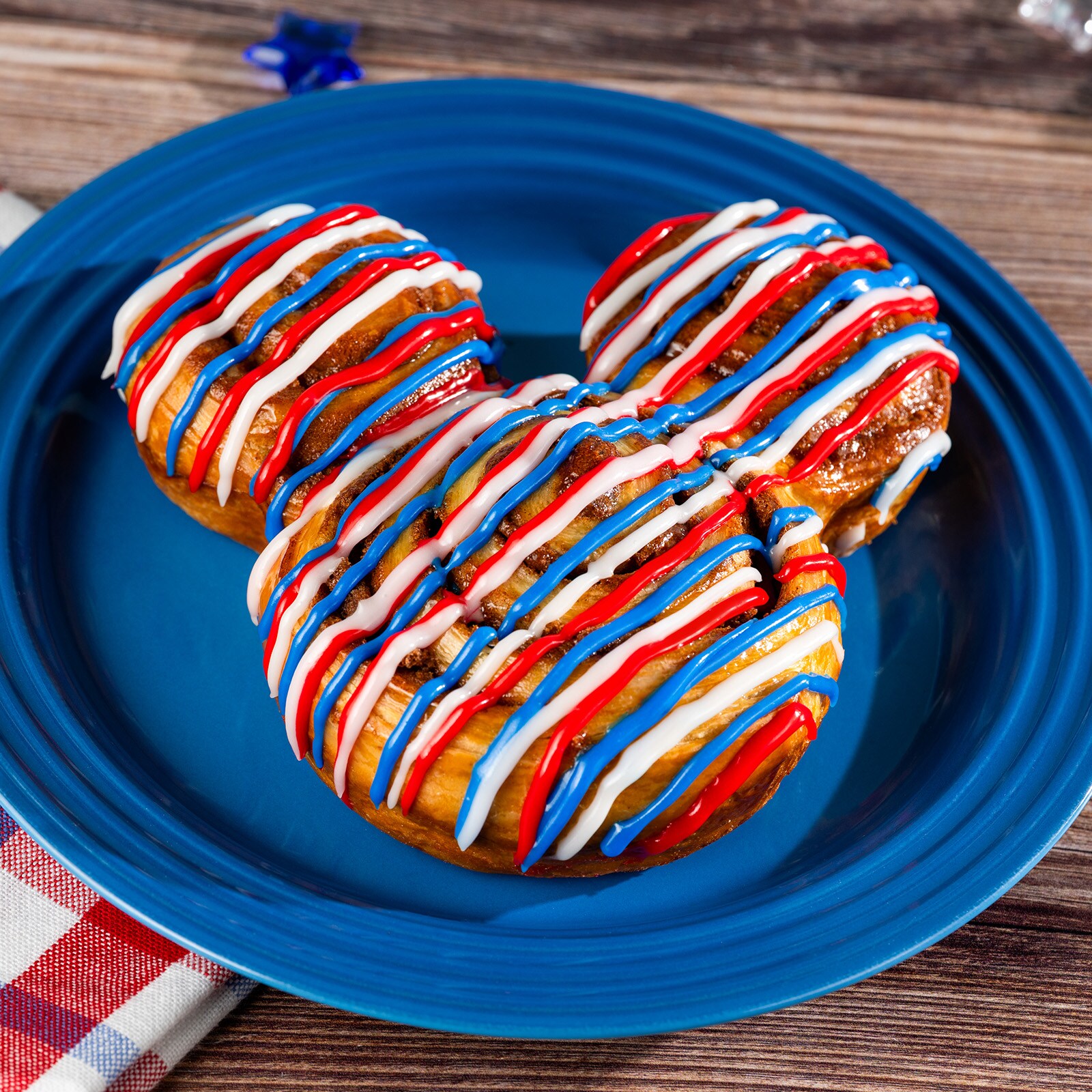 Mickey Cinnamon Roll