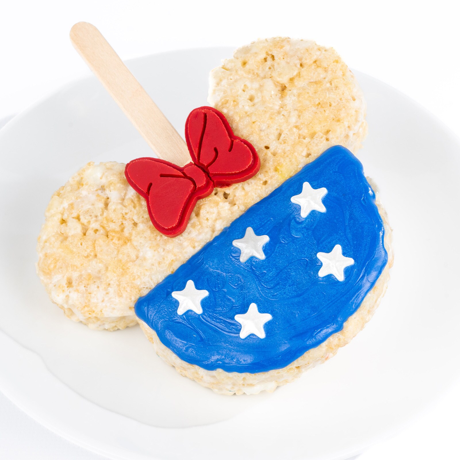 Patriotic Minnie Cereal Treat