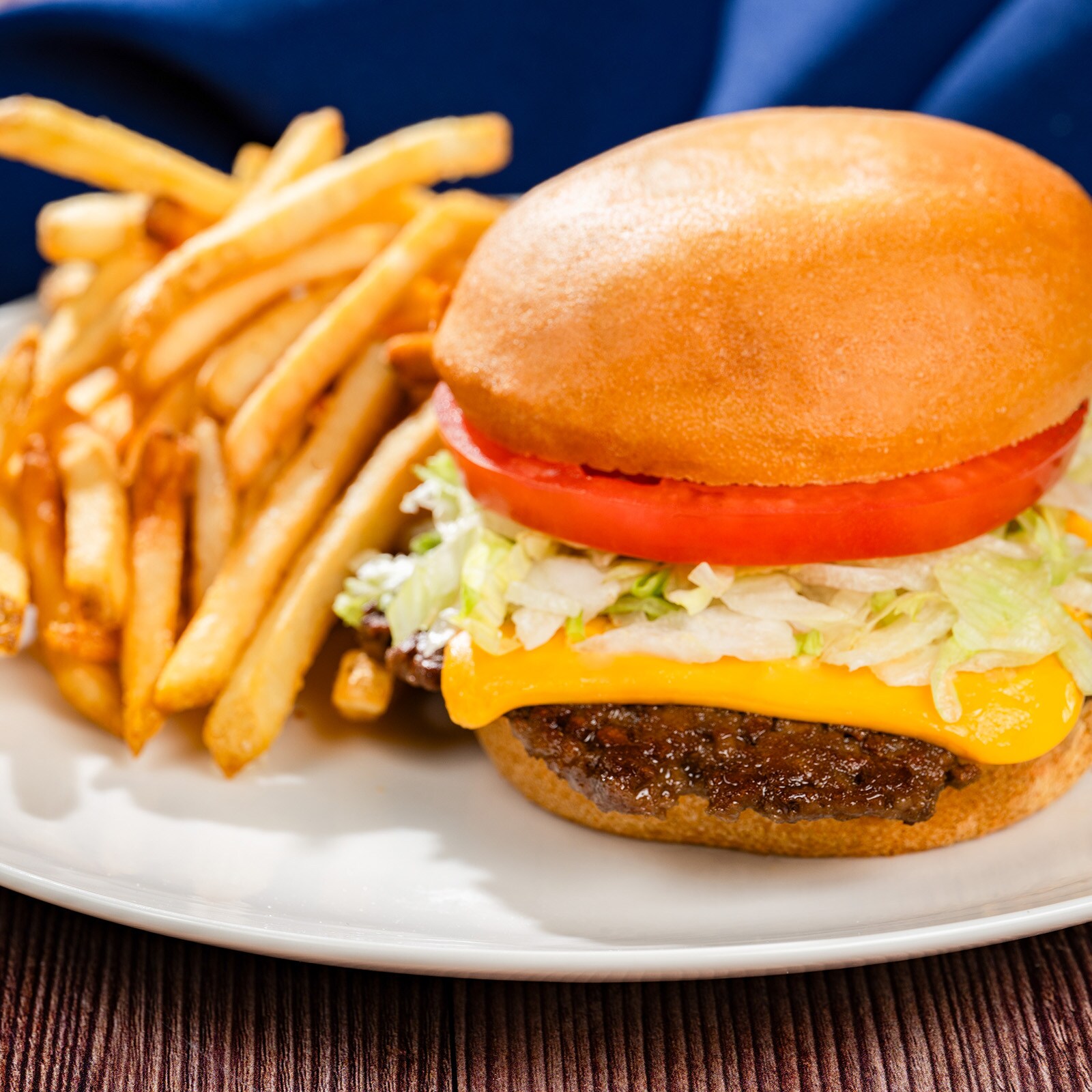 Plant-based Cheeseburger