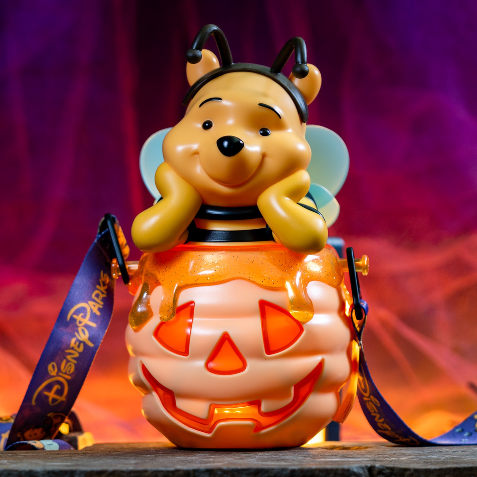 Winnie the Pooh Hunny Bee Sipper [Available starting August 18]