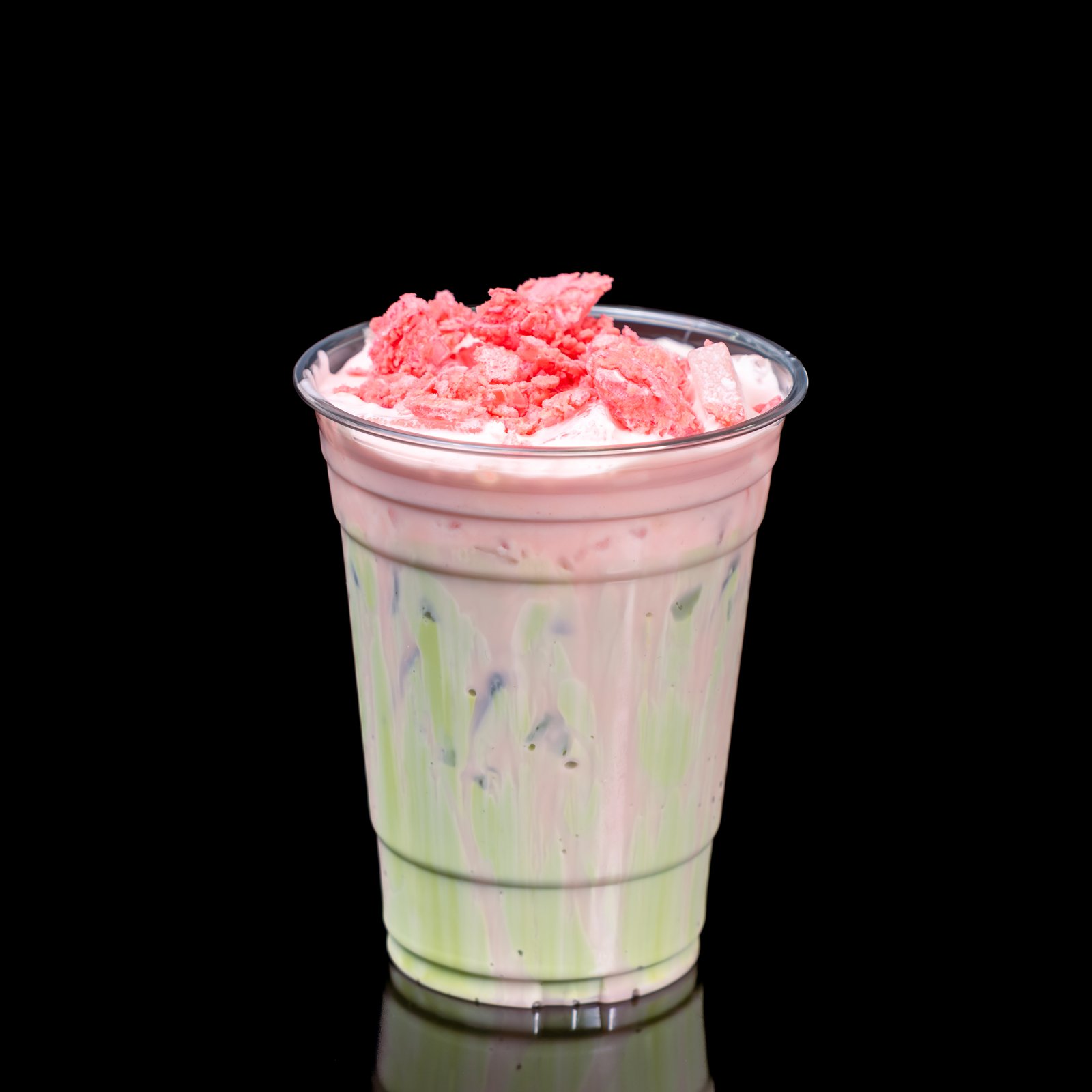 Strawberry Matcha Latte [Available starting August 18]