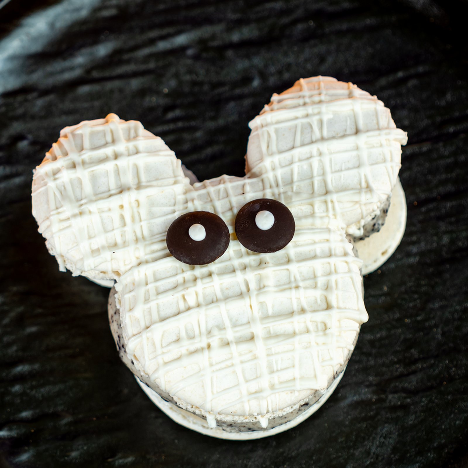 Mickey Mummy Macaron 
