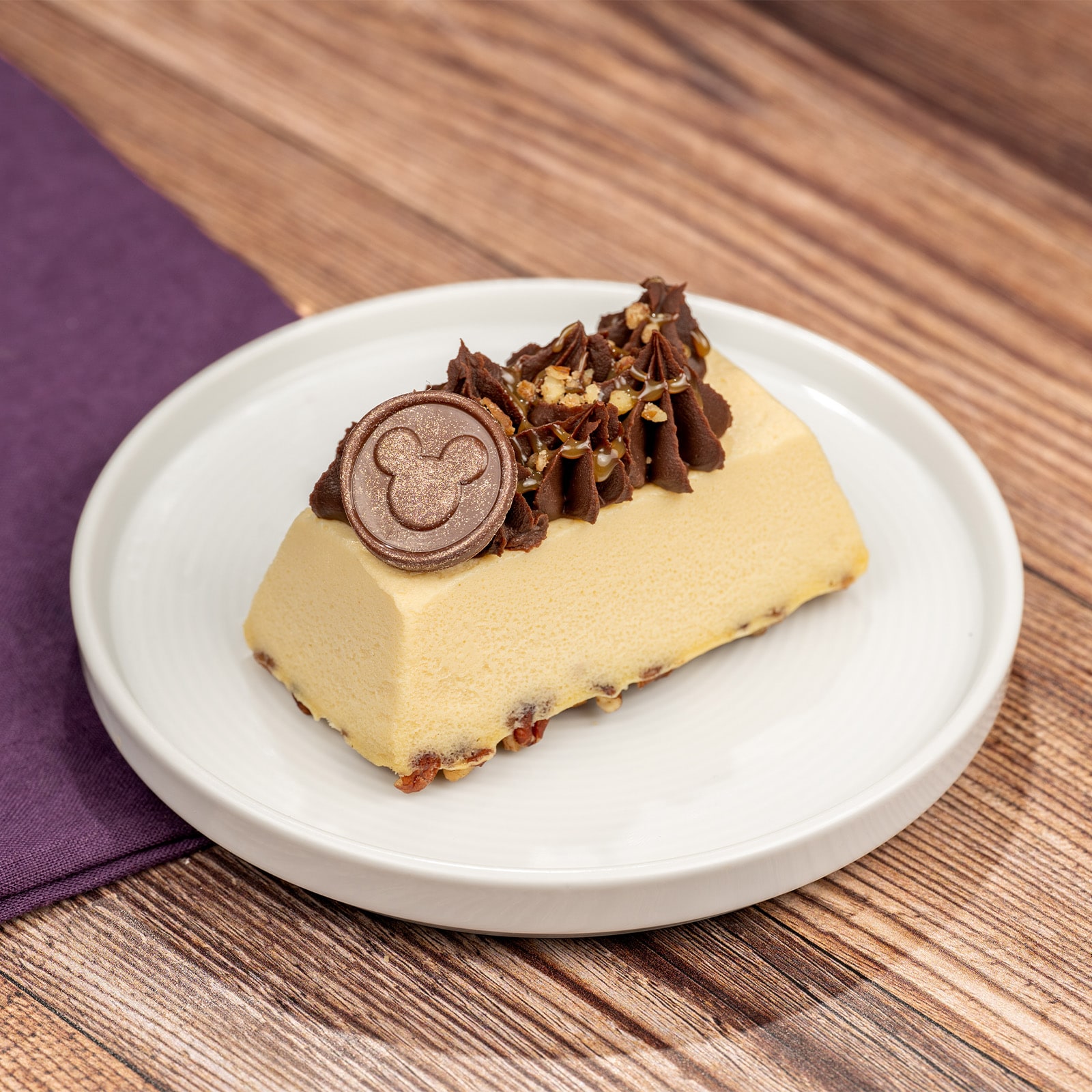 Caramel Pecan Cheesecake